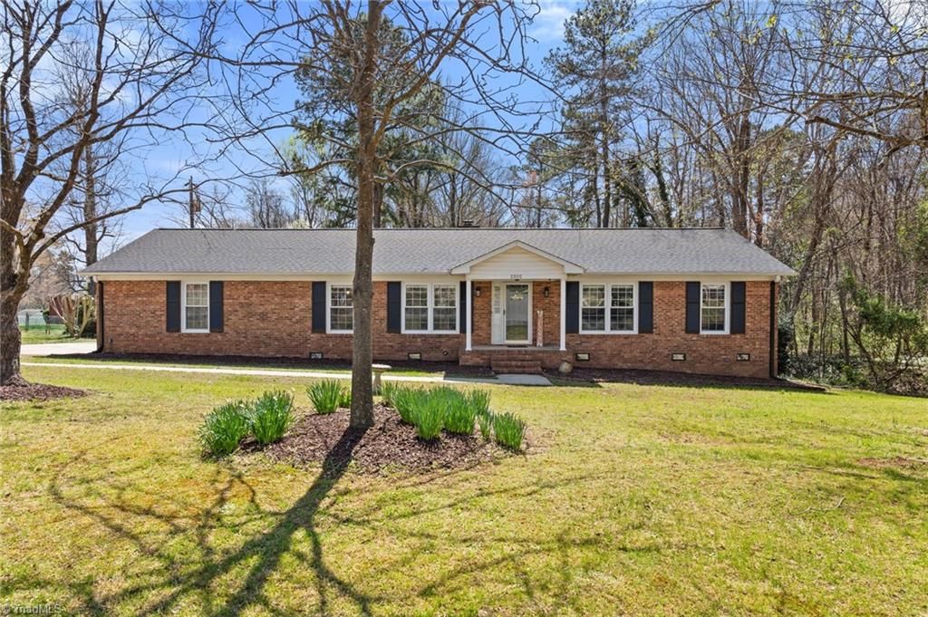 2302 Beaverbrook Drive, Greensboro, NC 27406