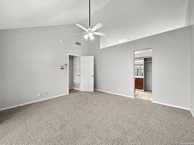 5707 SPRING MOON ST, San Antonio, TX 78247