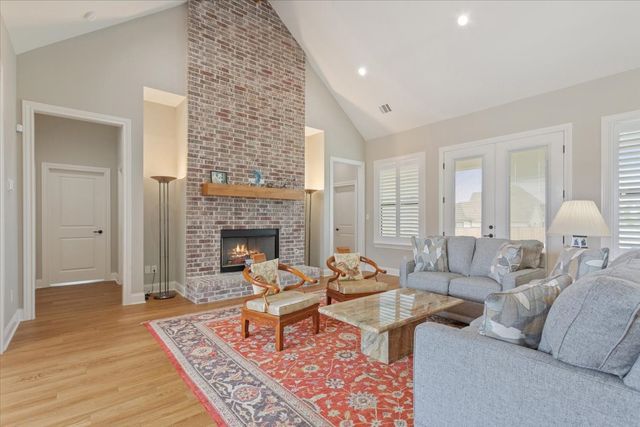 11011 King's Canyon, Woodway, TX 76712