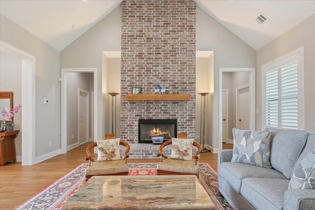 11011 King's Canyon, Woodway, TX 76712