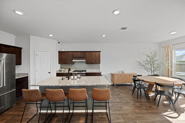 144 Calgary LN, San Marcos, TX 78666