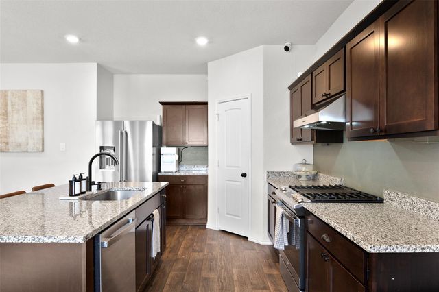 144 Calgary LN, San Marcos, TX 78666