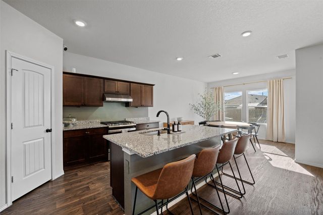 144 Calgary LN, San Marcos, TX 78666