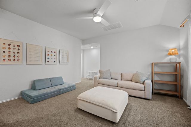 144 Calgary LN, San Marcos, TX 78666