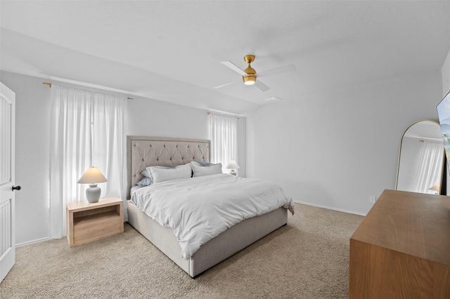 144 Calgary LN, San Marcos, TX 78666