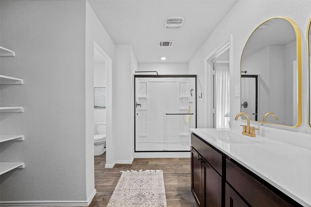 144 Calgary LN, San Marcos, TX 78666