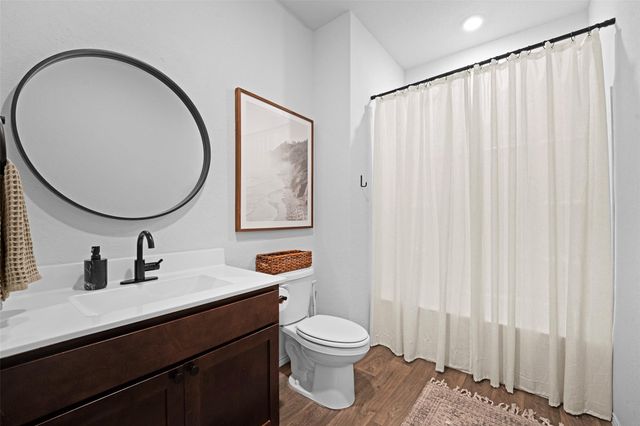 144 Calgary LN, San Marcos, TX 78666