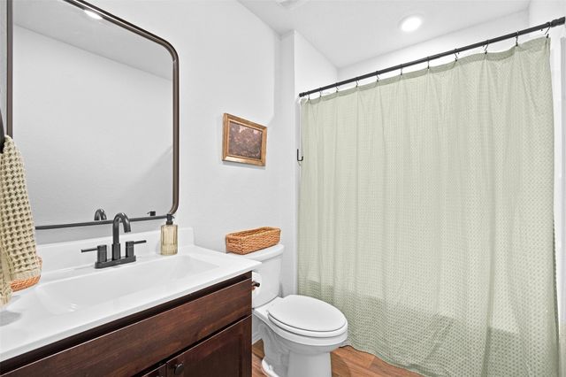 144 Calgary LN, San Marcos, TX 78666