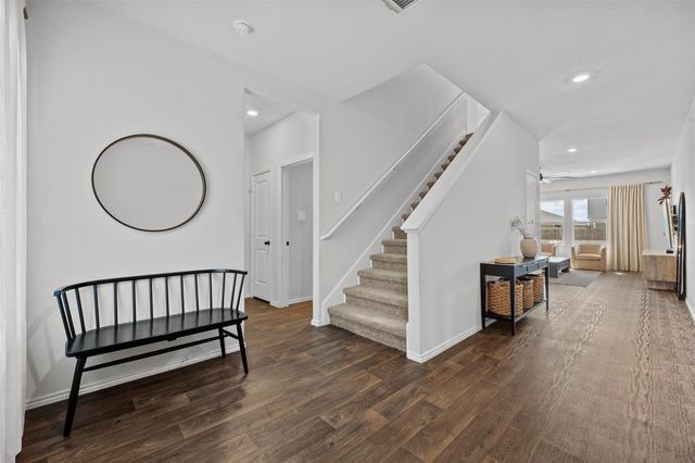 144 Calgary LN, San Marcos, TX 78666