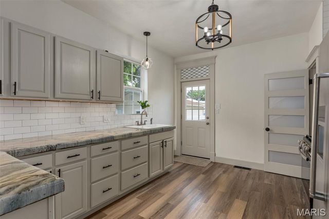 408 Cherry Street, Edwardsville, IL 62025