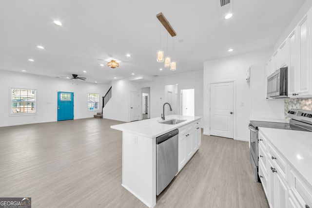 1136 Oak Knoll Terrace, Atlanta, GA 30315