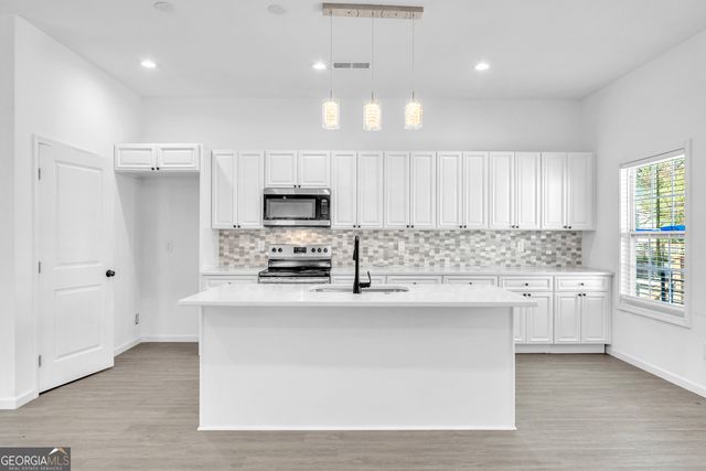 1136 Oak Knoll Terrace, Atlanta, GA 30315