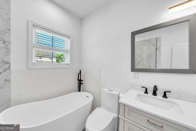 1136 Oak Knoll Terrace, Atlanta, GA 30315