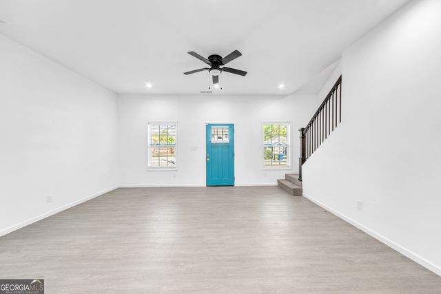 1136 Oak Knoll Terrace, Atlanta, GA 30315