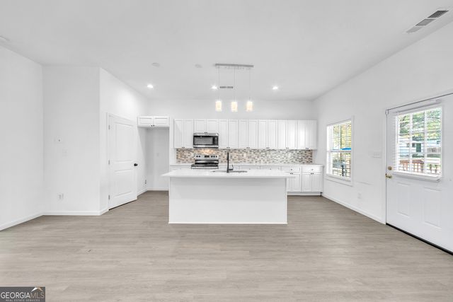 1136 Oak Knoll Terrace, Atlanta, GA 30315