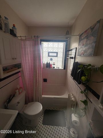 2122 Village Dr, Louisville, KY 40205