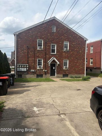 2122 Village Dr, Louisville, KY 40205