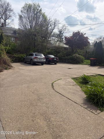2122 Village Dr, Louisville, KY 40205