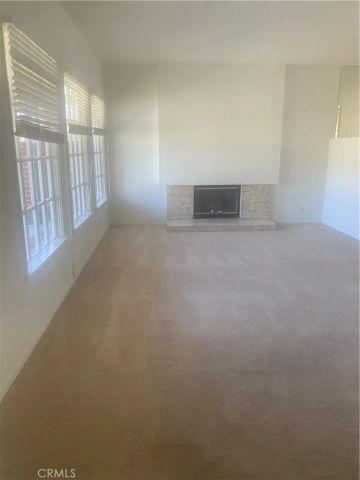 228 W Avenida De Las Flores, Thousand Oaks, CA 91360