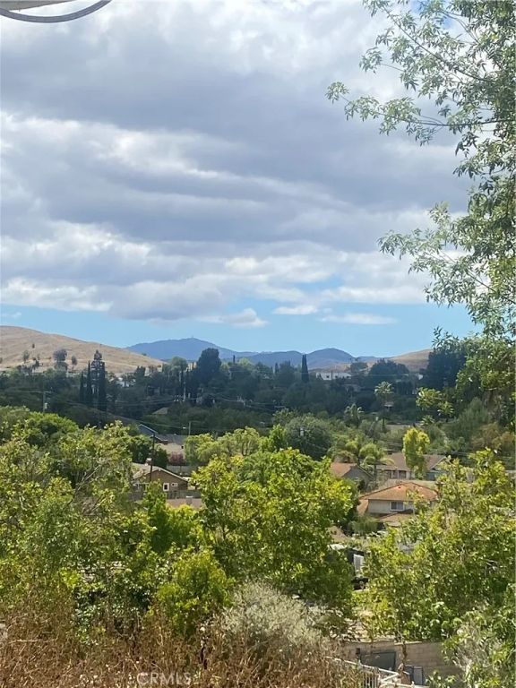 228 W Avenida De Las Flores, Thousand Oaks, CA 91360
