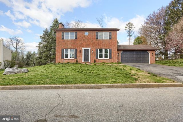 402 OAKLYN RD, Lebanon, PA 17042