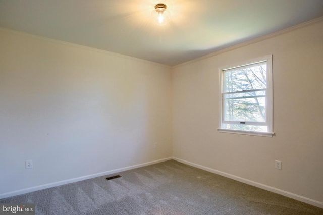 402 OAKLYN RD, Lebanon, PA 17042