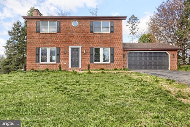402 OAKLYN RD, Lebanon, PA 17042