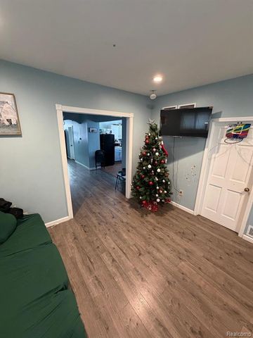 7145 Holmes Street, Detroit, MI 48210