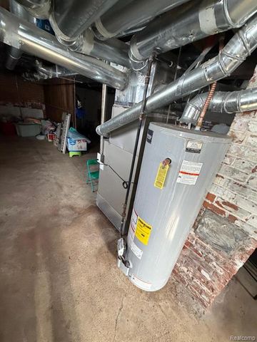 7145 Holmes Street, Detroit, MI 48210