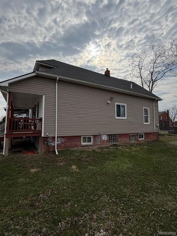 7145 Holmes Street, Detroit, MI 48210
