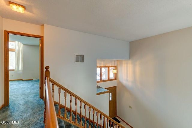 4006 Georgetown Square, Guilderland, NY 12303