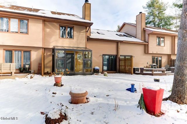 4006 Georgetown Square, Guilderland, NY 12303