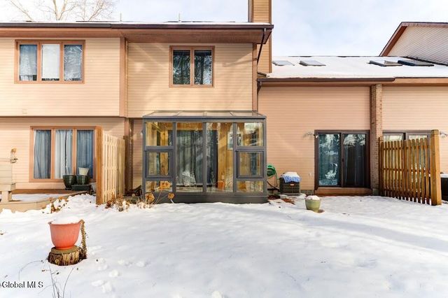 4006 Georgetown Square, Guilderland, NY 12303