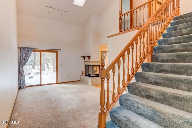 4006 Georgetown Square, Guilderland, NY 12303