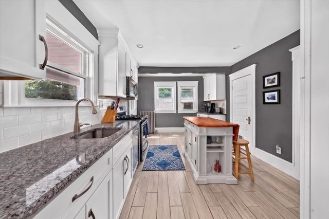 93 Sachem St, Quincy, MA 02170
