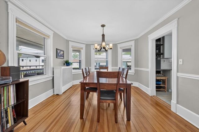 93 Sachem St, Quincy, MA 02170