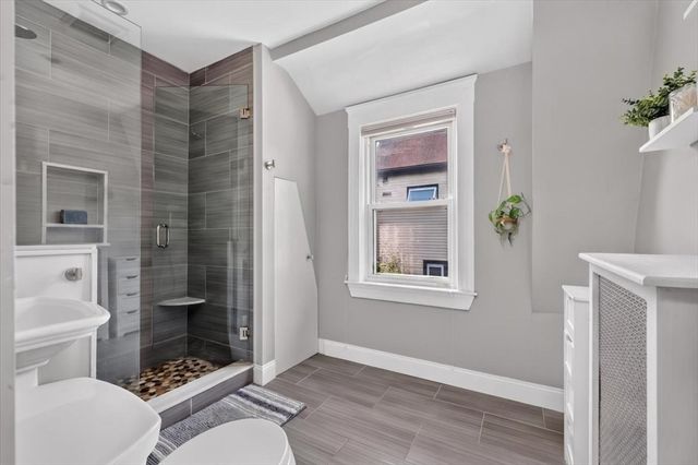 93 Sachem St, Quincy, MA 02170