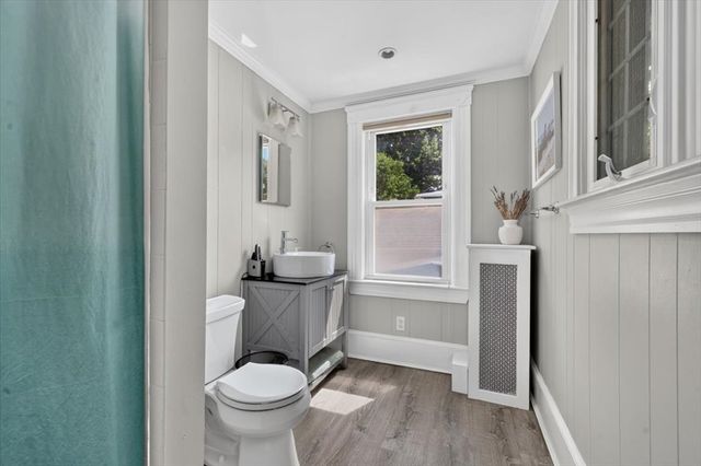 93 Sachem St, Quincy, MA 02170