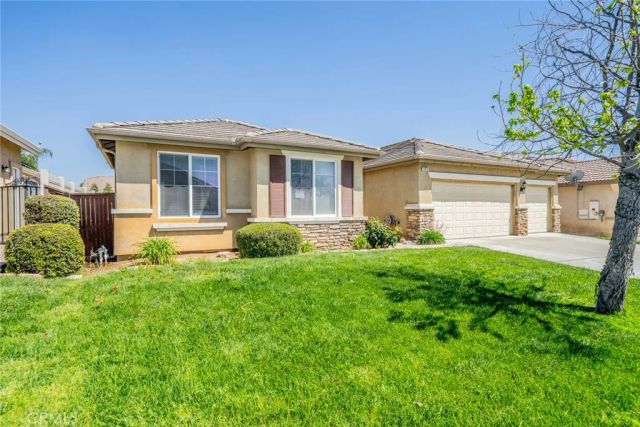 1072 Willow Moon, Beaumont, CA 92223