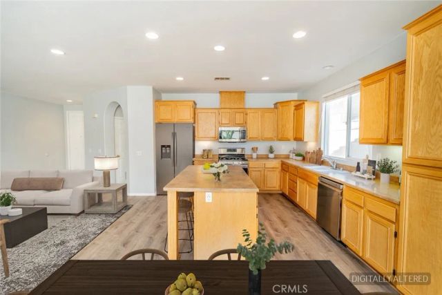 1072 Willow Moon, Beaumont, CA 92223