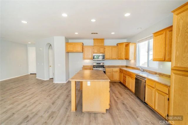 1072 Willow Moon, Beaumont, CA 92223