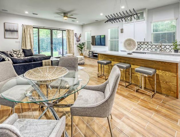 5207 Farmer Street, Houston, TX 77020