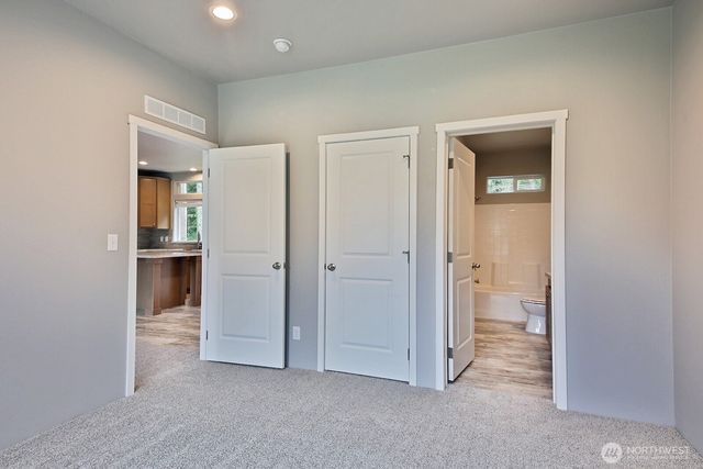 46 E Welcher Road, Coupeville, WA 98239