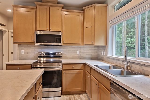 46 E Welcher Road, Coupeville, WA 98239