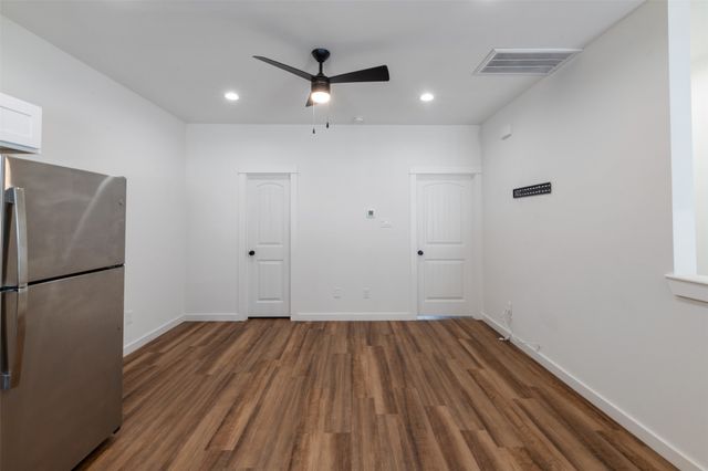 1139 Kings Highway 102, Dallas, TX 75208