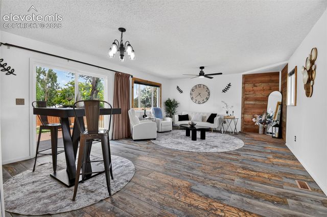 546 S Laporte Drive, Pueblo, CO 81007