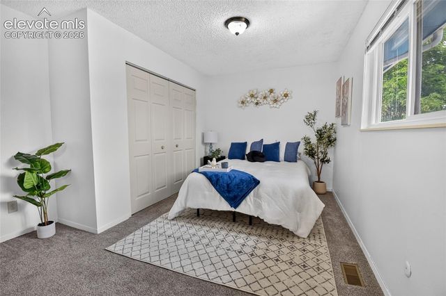 546 S Laporte Drive, Pueblo, CO 81007