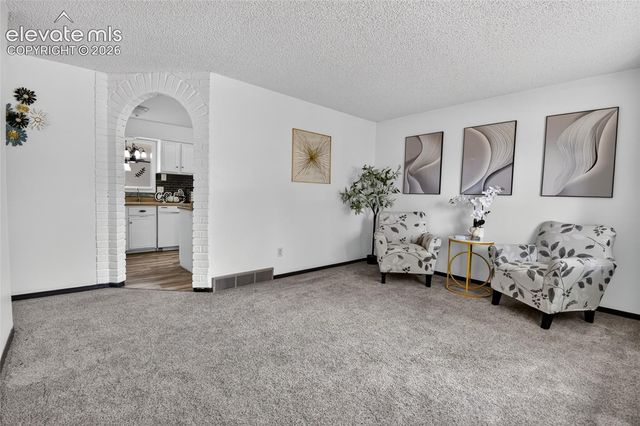 546 S Laporte Drive, Pueblo, CO 81007