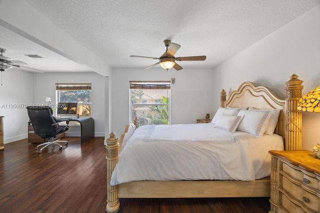 419 Rainbow Springs Ter, Royal Palm Beach, FL 33411