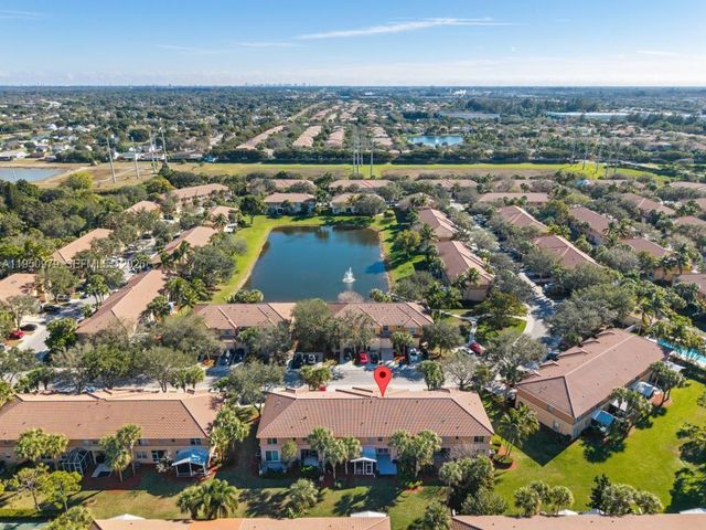 419 Rainbow Springs Ter, Royal Palm Beach, FL 33411